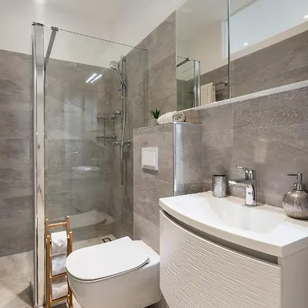 Pearl Of Split, With Terrace For 4 * 스플리트