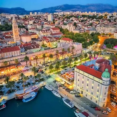 Pearl Of Split, With Terrace For 4 아파트 스플리트