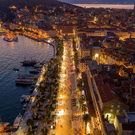 Pearl Of Split, With Terrace For 4 * 스플리트