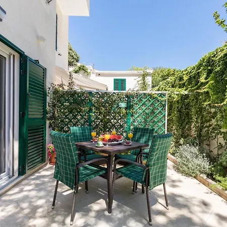 Apartment Pearl Of Split, With Terrace For 4 Split